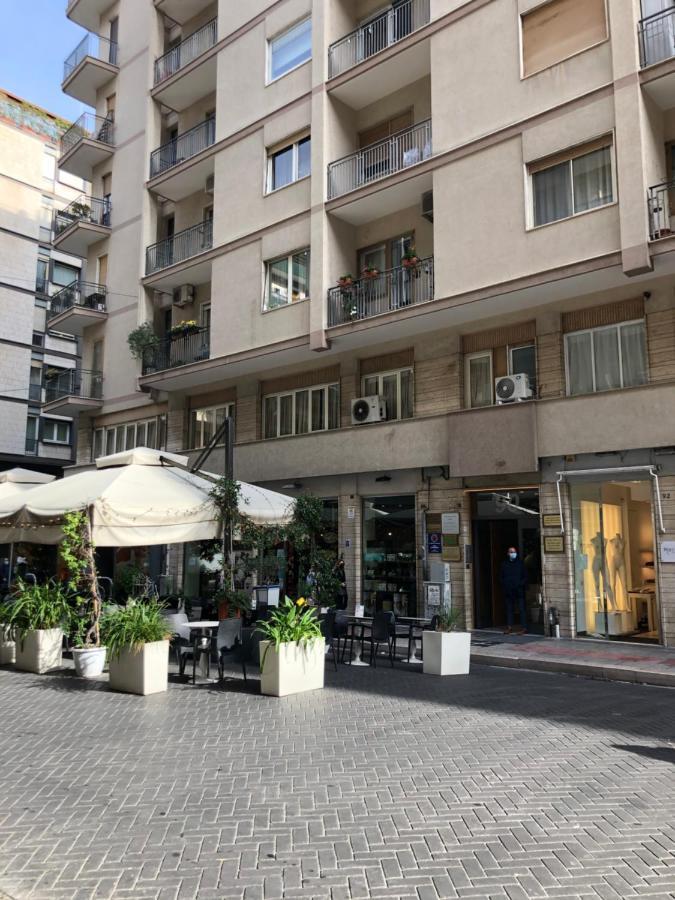 Re Di Smirne By Apulia Accommodation Bari Exterior foto